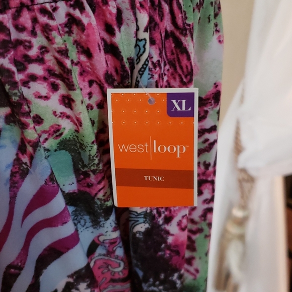 West Loop Tunic/Top/Cover Up - Picture 2 of 5